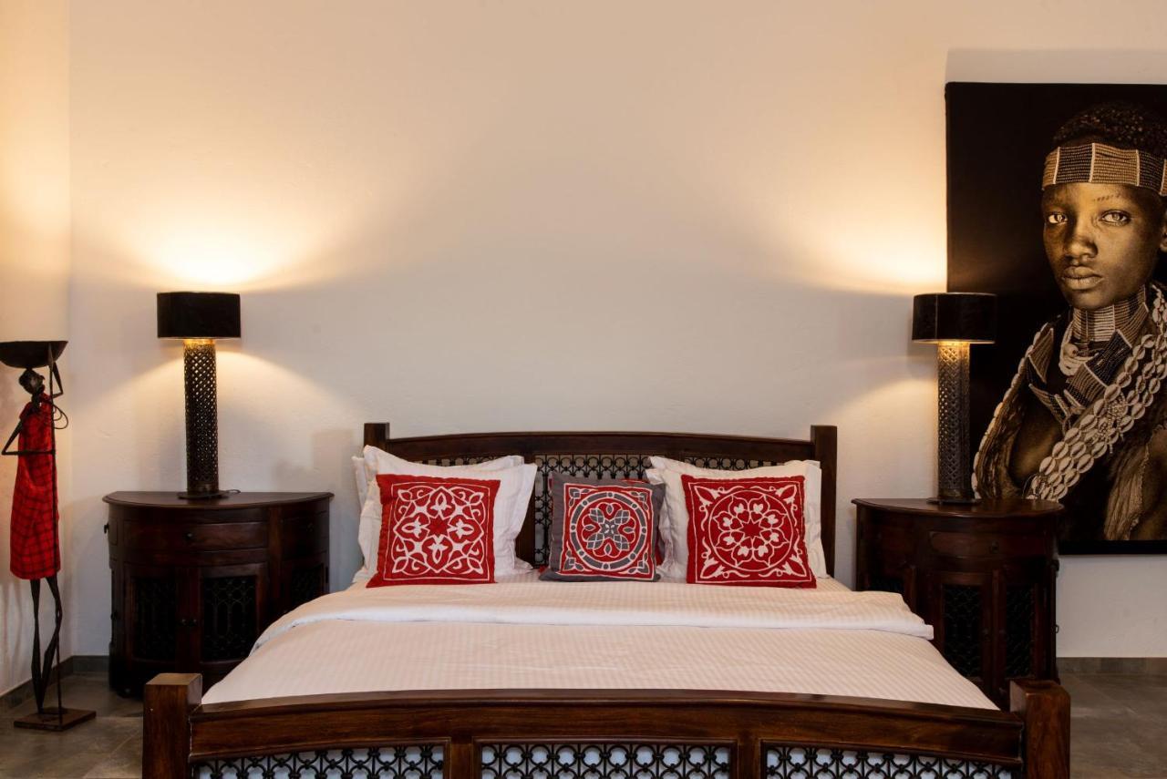 Tikitam Palms Boutique Hotel Pongwe Extérieur photo