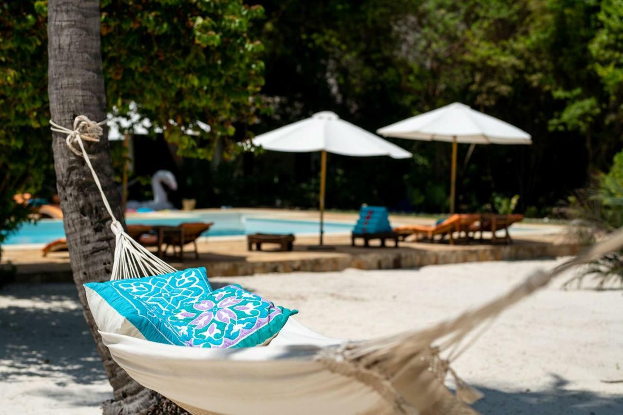 Tikitam Palms Boutique Hotel Pongwe Extérieur photo
